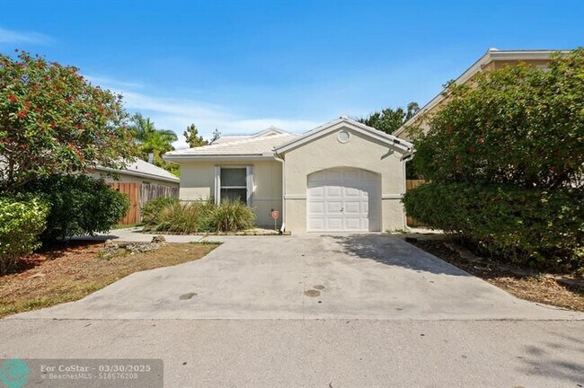 Foto del edificio - 6621 Fern St