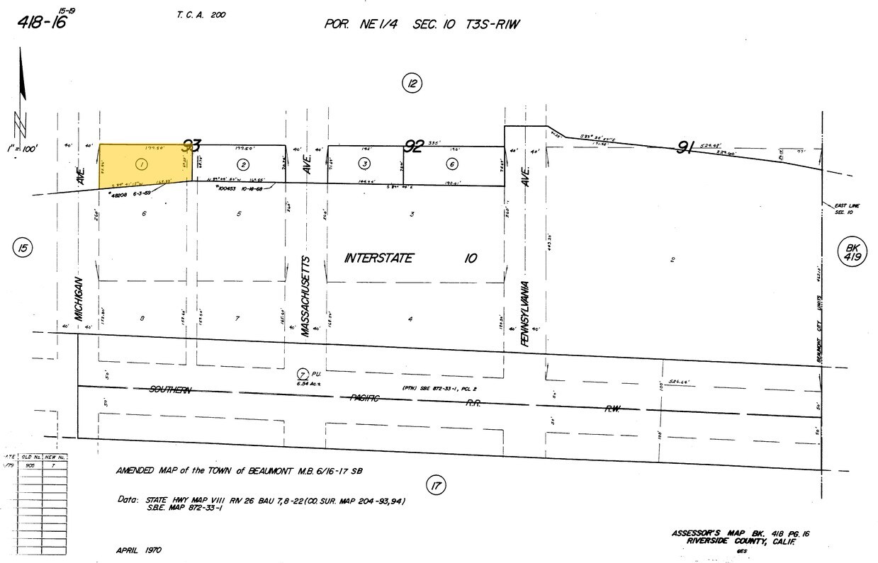 Primary Photo - 490 Michigan Ave