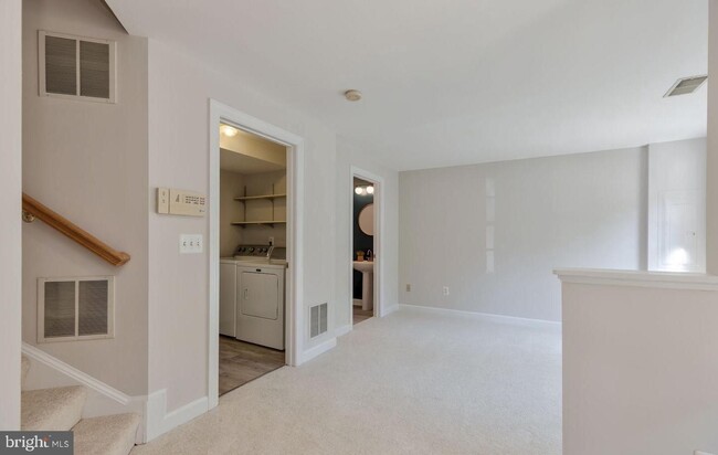 Building Photo - 4204 Zouave Ln