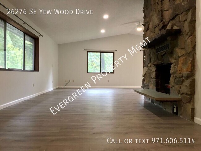 Building Photo - AMAZING REMODELED BORING RENTAL!  5BD/3BA-...