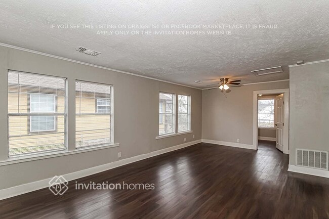 Building Photo - 401 Marshall St