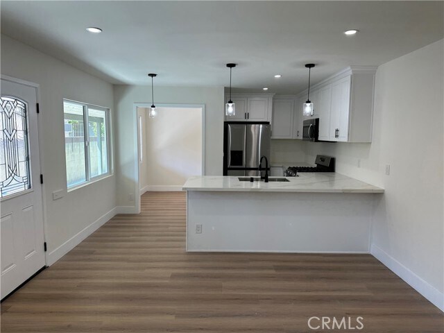 Foto principal - 23435 Panama Ave