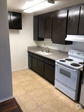 Building Photo - 8724 Etiwanda Ave