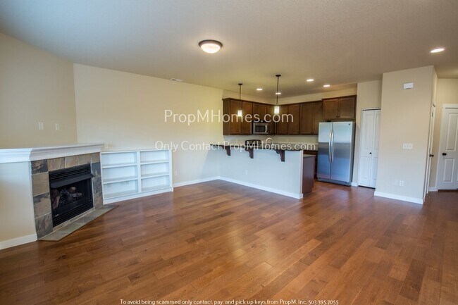 Building Photo - 10605 NW 303rd Pl