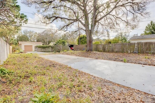 Building Photo - 6264 2nd Ave N