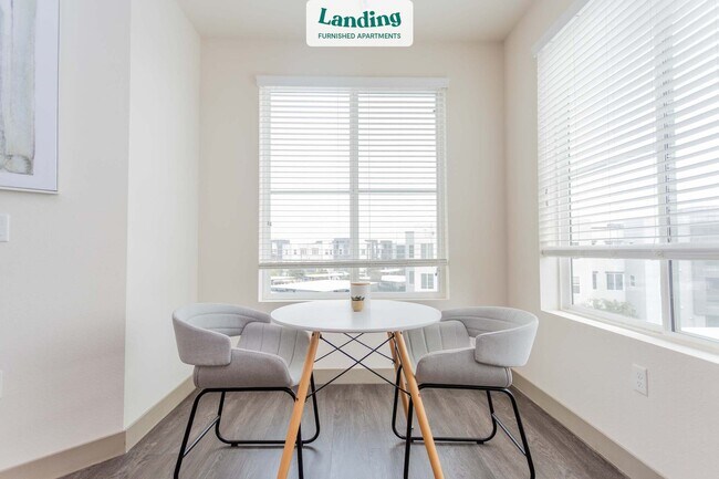 Foto del edificio - 1445 Stonelake Cove Ave