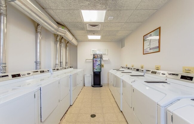 Foto del edificio - 534 Beacon St