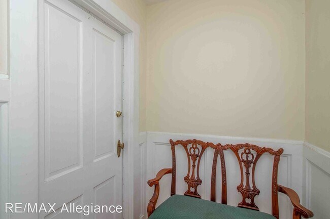 Building Photo - 2 br, 2 bath House - 363 WASHINGTON STREET #1