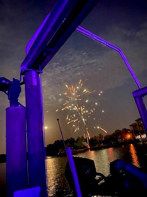 Foto del edificio - 15 Leeward Ln