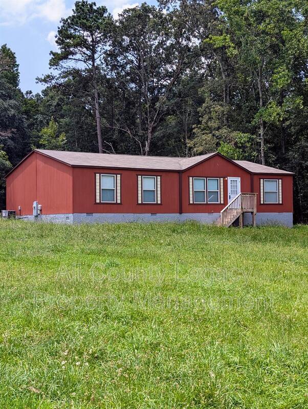 Photo - 1967 GA Hwy 211 House