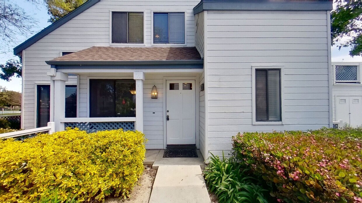 Primary Photo - Coming Soon! Beautifully Remodeled 2 Bedro...