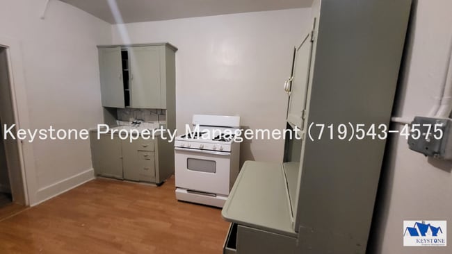 Foto del edificio - $350 OFF Move-In Special! Studio Apartment w/ Private Entrance! $700/$700