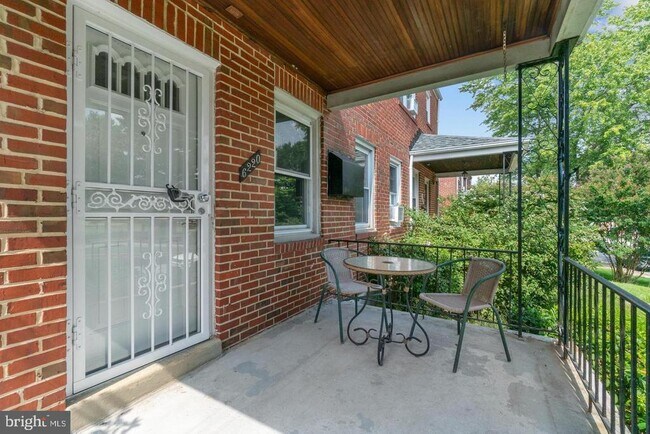 Foto del edificio - 6220 Walther Ave