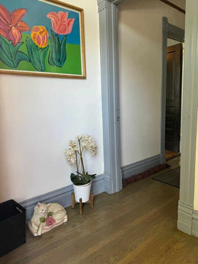 Foto del edificio - 3008 N Kimball Ave