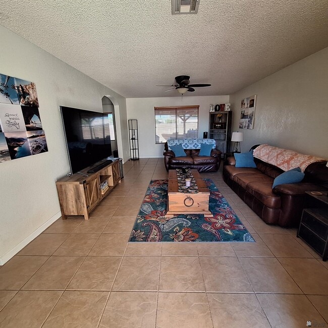 Foto del edificio - 2542 S 32nd Ave