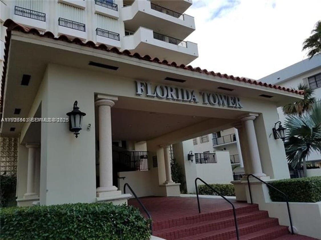 Photo - 6422 Collins Ave appt 1802 (A11926503)
