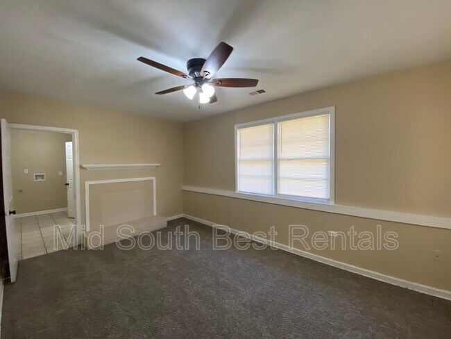 Building Photo - 963 Linwood Rd