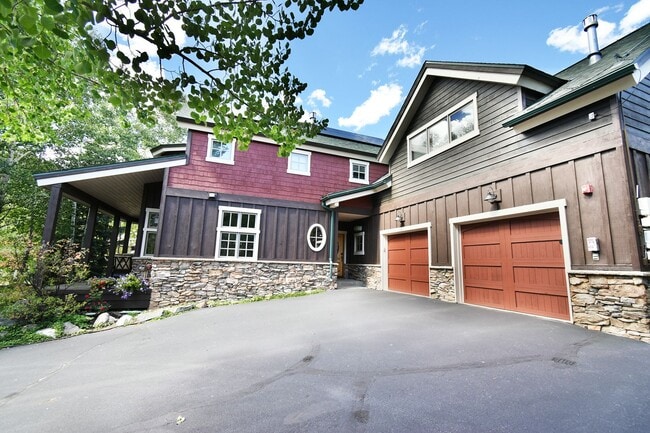 Building Photo - 13 Mallard Ln