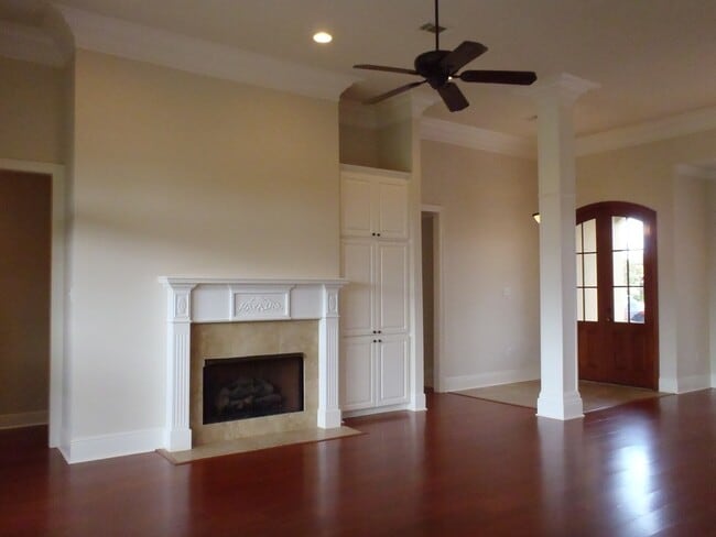 Building Photo - 43118 Beacon St