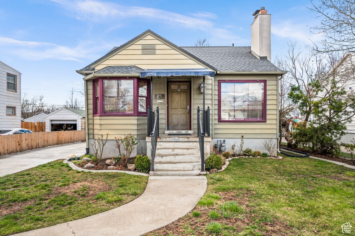 Exterior - 2792 S Imperial St