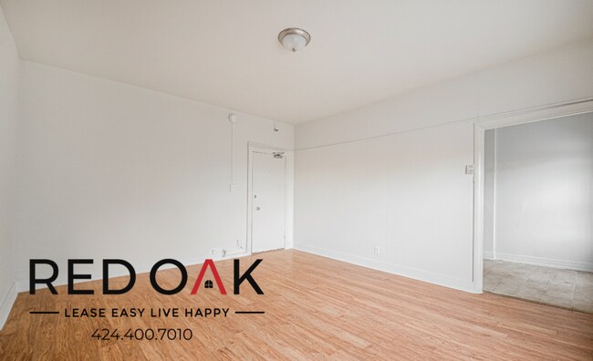 Building Photo - 246 S Kenmore Ave