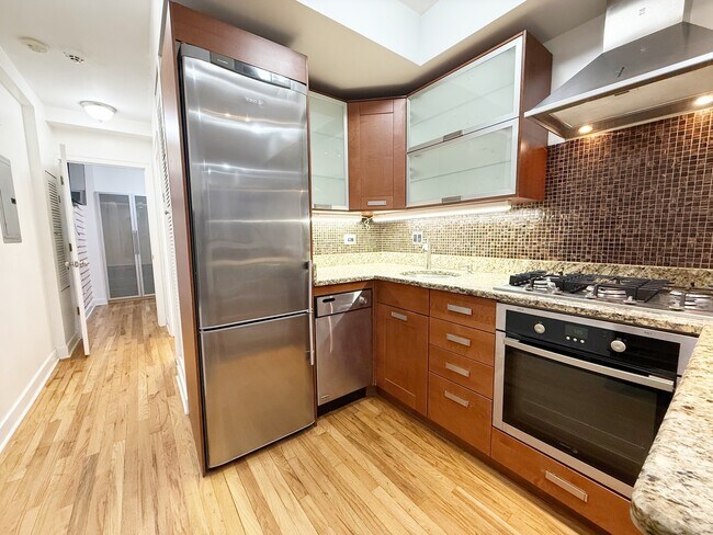 Foto del edificio - 3918 N Kedvale Ave