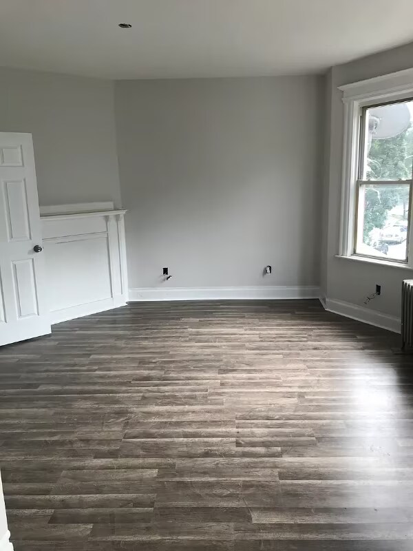 Foto principal - 182 Seymour Ave