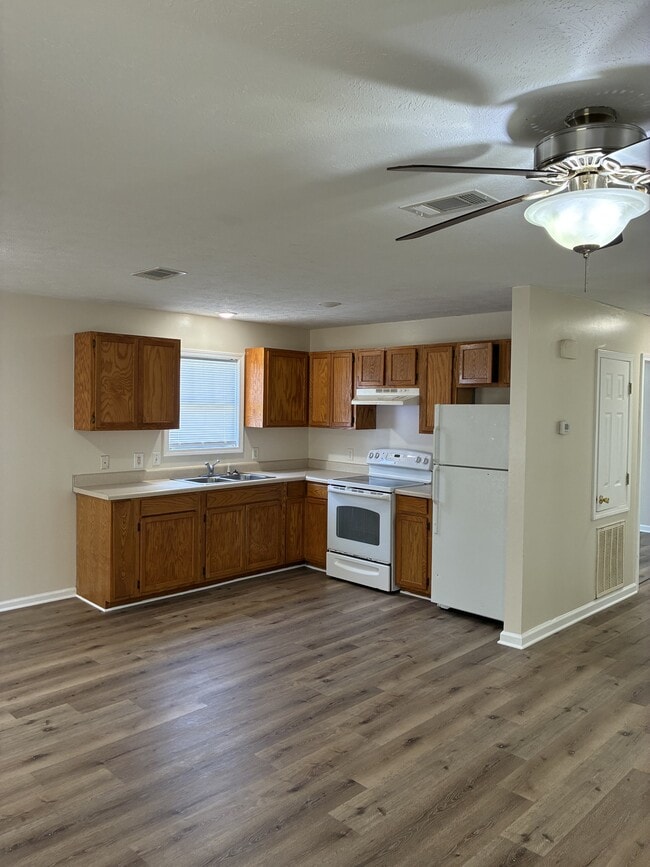 Foto del edificio - 6186 W Grenada St