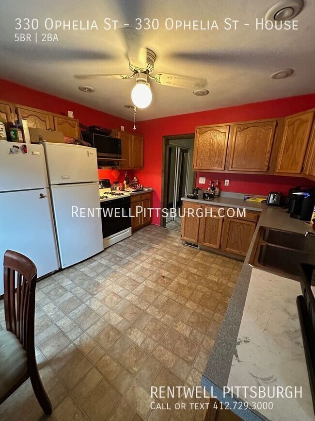 Foto del edificio - Large 5 Bedroom Home in Oakland