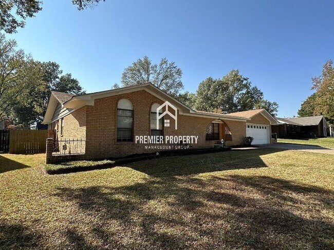 Foto del edificio - 5257 Longmeadow Dr