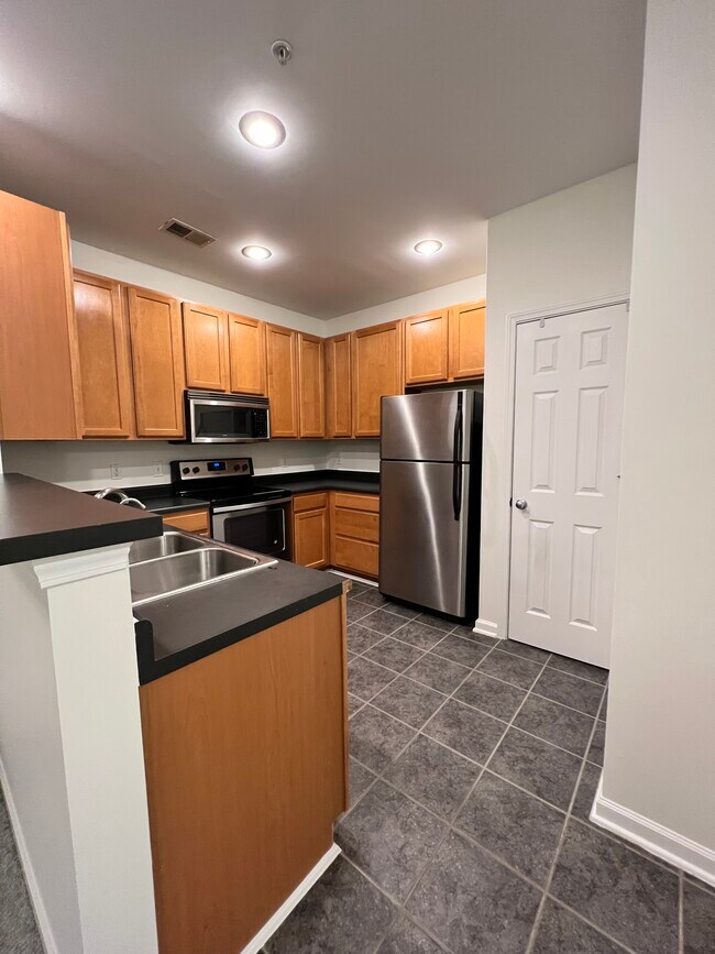 Foto del edificio - 5236 Hilltop Rd