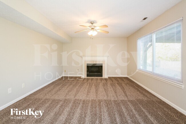 Building Photo - 15865 River Birch Rd