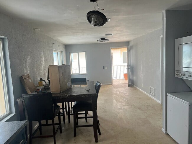 Foto del edificio - 3137 S Atlantic Ave