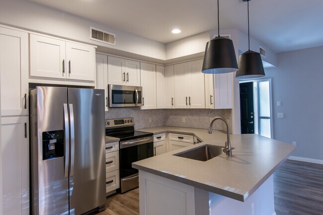 Foto del edificio - 9550 E Thunderbird Rd