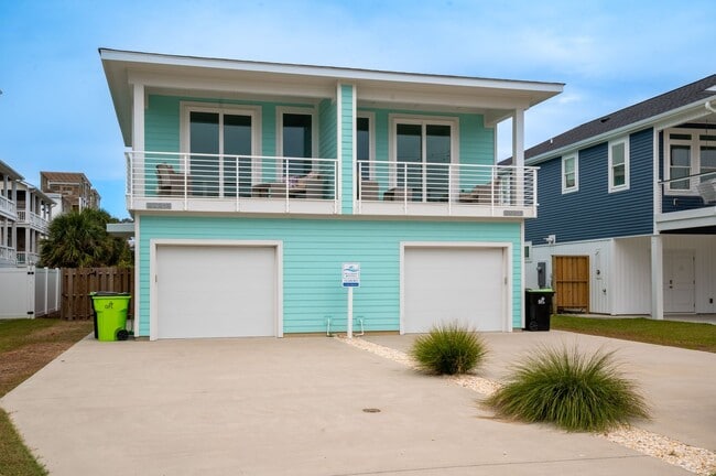 Building Photo - PET FRIENDLY OFF-SEASON RENTAL WITH OCEAN VIEW