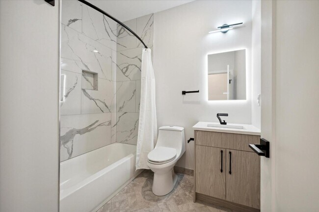 Foto del edificio - 614 N Pallas St