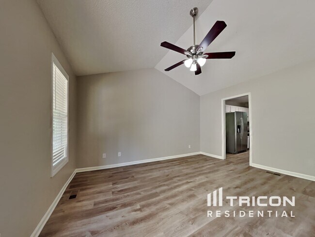 Foto del edificio - 1031 Laurel Leaf Rd
