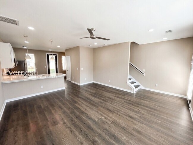 Foto del edificio - 305 Jeffries Wy