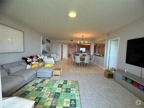 Building Photo - 15051 Royal Oaks Ln