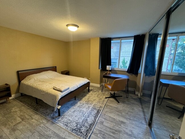 Foto del edificio - Furnished 1 bedroom 1 bathroom apartment