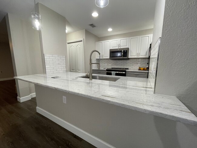 Photo - 9419 Ivy Brook Run Townhome