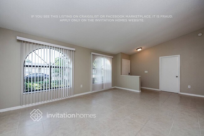 Building Photo - 138 Barrington Dr