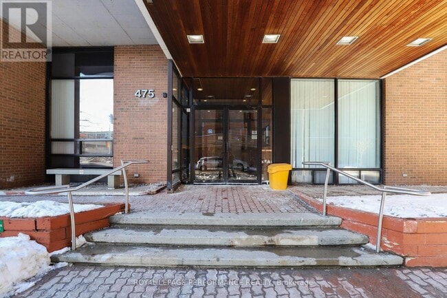 Building Photo - 475 Laurier Ave W