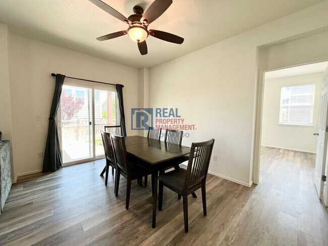 Foto del edificio - 646 Gamble Oak St