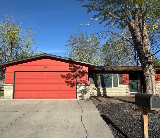 Foto del edificio - 2010 N Workland Ln