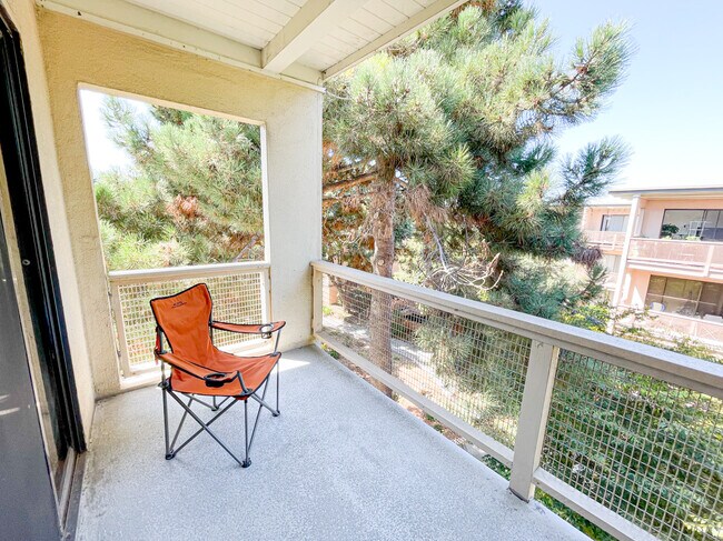 Balcony - 5 Commodore Dr