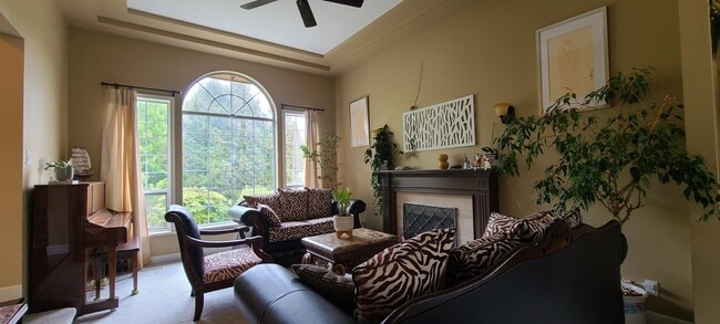 Building Photo - 3079 145A St