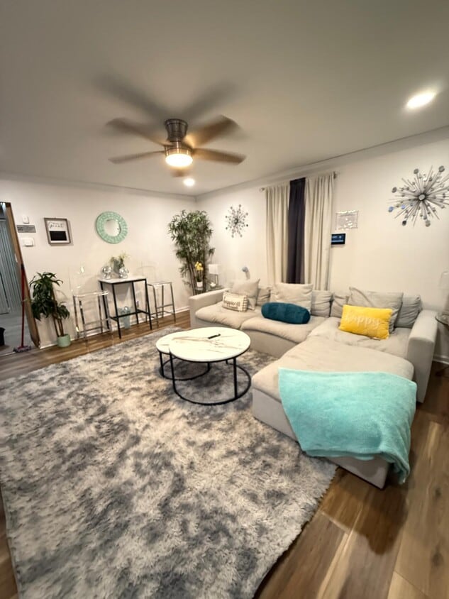 Foto principal - 1305 N Ohio Ave