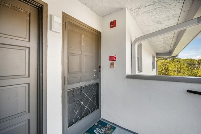 Foto del edificio - 2650 Countryside Blvd