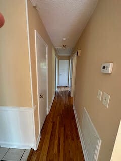 Building Photo - 212 Fairway Dr